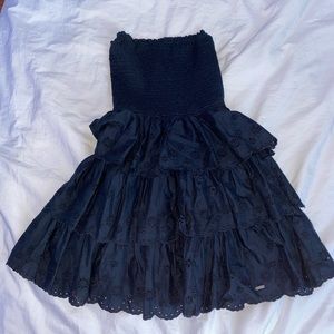 NAVY STRAPLESS HOLLISTER DRESS